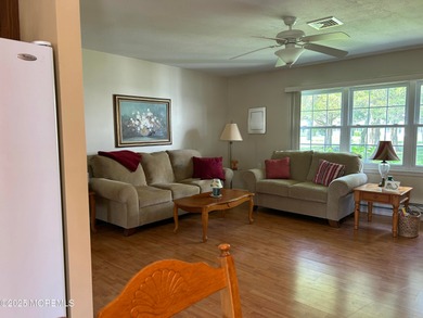 WELCOME HOME! Just unpack!!  You have arrived at a beautiful on Leisure Village East in New Jersey - for sale on GolfHomes.com, golf home, golf lot