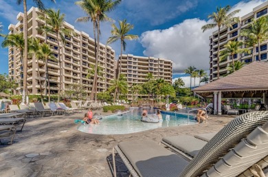 Expansive penthouse residence exemplifies Ka'anapali Ali'i's on Kaanapali Golf Courses in Hawaii - for sale on GolfHomes.com, golf home, golf lot