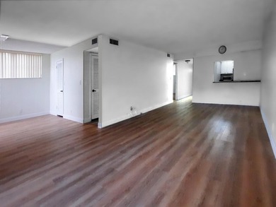 PRICED TO SELL!!! Nice second floor corner 2 bed convertible on Hollybrook Golf and Tennis Club  in Florida - for sale on GolfHomes.com, golf home, golf lot