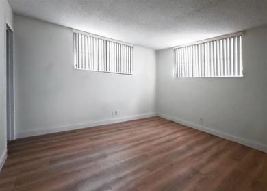 PRICED TO SELL!!! Nice second floor corner 2 bed convertible on Hollybrook Golf and Tennis Club  in Florida - for sale on GolfHomes.com, golf home, golf lot