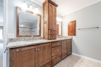 This 4bd 3.5ba home is designed for both comfortable daily on Woodside Plantation Country Club in South Carolina - for sale on GolfHomes.com, golf home, golf lot