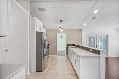 Wonderful 3 bedroom 2 bath pool home in the desirable community on Citrus Hills Golf Club in Florida - for sale on GolfHomes.com, golf home, golf lot