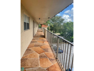 TOTALLY RENOVATED AND FULLY UPGRADED WITH SHAKER CABINETS on Inverrary Country Club in Florida - for sale on GolfHomes.com, golf home, golf lot