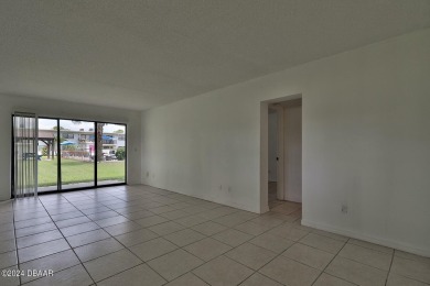 An affordable 2 bedroom, 2 bath condo unit on the 1st floor in a on Daytona Beach Golf Club in Florida - for sale on GolfHomes.com, golf home, golf lot