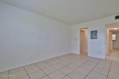 An affordable 2 bedroom, 2 bath condo unit on the 1st floor in a on Daytona Beach Golf Club in Florida - for sale on GolfHomes.com, golf home, golf lot