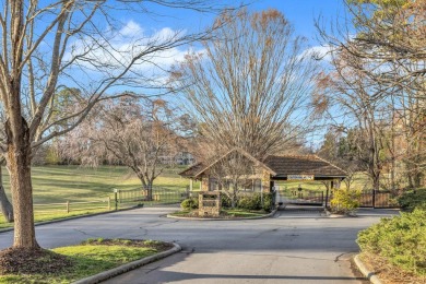 BEAUTIFUL 4br/3.5ba TOWNHOME located in the popular gated on Chatuge Shores Golf Course in North Carolina - for sale on GolfHomes.com, golf home, golf lot