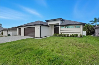 Spacious. Stylish. Built for Florida living.
This newer on Burnt Store Golf Club in Florida - for sale on GolfHomes.com, golf home, golf lot