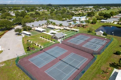 Don't miss this great offer. 2005 Model. New roof in 2021. New on Savanna Golf Club in Florida - for sale on GolfHomes.com, golf home, golf lot