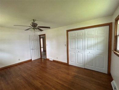 Welcome to this well-maintained ranch-style home offering 3 on Crab Apple Ridge Golf Course in Pennsylvania - for sale on GolfHomes.com, golf home, golf lot