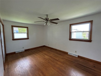 Welcome to this well-maintained ranch-style home offering 3 on Crab Apple Ridge Golf Course in Pennsylvania - for sale on GolfHomes.com, golf home, golf lot