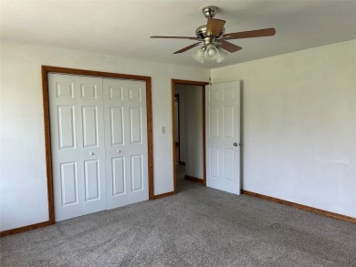 Welcome to this well-maintained ranch-style home offering 3 on Crab Apple Ridge Golf Course in Pennsylvania - for sale on GolfHomes.com, golf home, golf lot