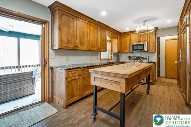 RESORT LIVING AT ITS FINEST! Immaculate Lake Harmony home offers on Split Rock Resort and Country Club in Pennsylvania - for sale on GolfHomes.com, golf home, golf lot