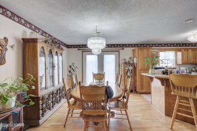 Welcome to this well-maintained, move-in ready 3-bedroom, 2-bath on Twin Hills Golf and Country Club in Missouri - for sale on GolfHomes.com, golf home, golf lot