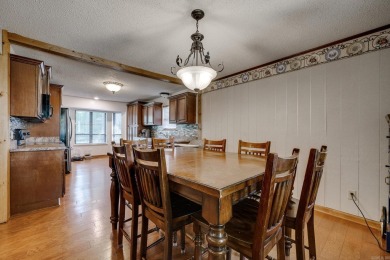 Located in a peaceful cul-de-sac near the golf course, this on Foxwood Golf Club in Arkansas - for sale on GolfHomes.com, golf home, golf lot