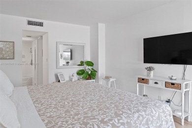 UNIT IN THE HEART OF AVENTURA JUST 5 MIN AWAY FROM THE BEACH on Turnberry Isle Resort and Club in Florida - for sale on GolfHomes.com, golf home, golf lot