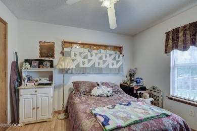 Welcome to this well-maintained, move-in ready 3-bedroom, 2-bath on Twin Hills Golf and Country Club in Missouri - for sale on GolfHomes.com, golf home, golf lot