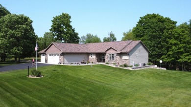 Welcome to River Trace Rd where you can spend your days on the 9 on Riverview Golf Course in Wisconsin - for sale on GolfHomes.com, golf home, golf lot