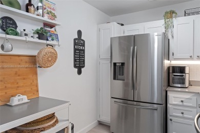 UNIT IN THE HEART OF AVENTURA JUST 5 MIN AWAY FROM THE BEACH on Turnberry Isle Resort and Club in Florida - for sale on GolfHomes.com, golf home, golf lot