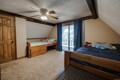 Located in a peaceful cul-de-sac near the golf course, this on Foxwood Golf Club in Arkansas - for sale on GolfHomes.com, golf home, golf lot