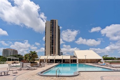 UNIT IN THE HEART OF AVENTURA JUST 5 MIN AWAY FROM THE BEACH on Turnberry Isle Resort and Club in Florida - for sale on GolfHomes.com, golf home, golf lot