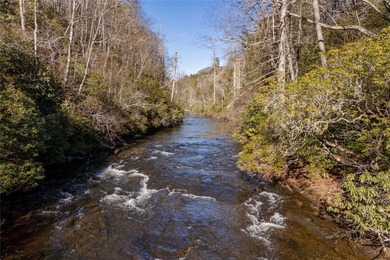 A spacious 1.64-acre lot featuring gently rolling terrain and on Burlingame Country Club in North Carolina - for sale on GolfHomes.com, golf home, golf lot