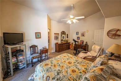 Charming 3 bed, 2 bath home built in 2001 with vaulted ceilings on Cerbat Cliffs Golf Course in Arizona - for sale on GolfHomes.com, golf home, golf lot