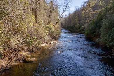 A spacious 1.64-acre lot featuring gently rolling terrain and on Burlingame Country Club in North Carolina - for sale on GolfHomes.com, golf home, golf lot