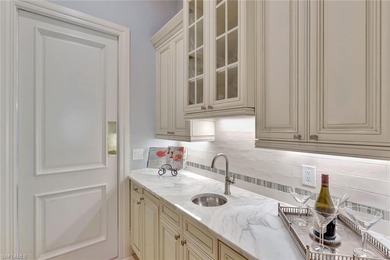 IMMEDIATE FULL GOLF MEMBERSHIP AVAILABLE. This Sundrenched home on Grey Oaks Golf and Country Club in Florida - for sale on GolfHomes.com, golf home, golf lot