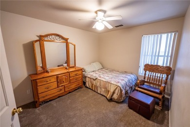 Charming 3 bed, 2 bath home built in 2001 with vaulted ceilings on Cerbat Cliffs Golf Course in Arizona - for sale on GolfHomes.com, golf home, golf lot