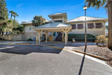 This light & bright home offers 3 spacious bedrooms, each w/ an on Shipyard Golf Club in South Carolina - for sale on GolfHomes.com, golf home, golf lot