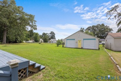 A short walk from the striking Piankatank River, this charming on Piankatank River Golf Club in Virginia - for sale on GolfHomes.com, golf home, golf lot
