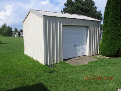 Remodeled 3 bedroom 2 bath home. Features include large Living on Boots Randolph Golf Course in Kentucky - for sale on GolfHomes.com, golf home, golf lot