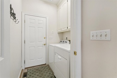 Come see 115 Tayside in Ford's Colony! One floor living with on Fords Colony Country Club in Virginia - for sale on GolfHomes.com, golf home, golf lot