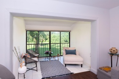 Gorgeous and FULLY updated, this stunning 2-bedroom, 2-bathroom on Boca Lago Golf and Country Club in Florida - for sale on GolfHomes.com, golf home, golf lot