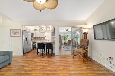 GATED 55+ COMMUNITY:  This 2 bedroom/ 2 bathroom home has new on Ocala Palms Golf and Country Club in Florida - for sale on GolfHomes.com, golf home, golf lot