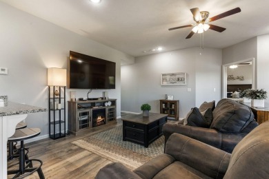 Spacious 3-Bedroom Walk-In Level Golf View Vacation Home - All on Ledgestone Country Club and Golf Course in Missouri - for sale on GolfHomes.com, golf home, golf lot
