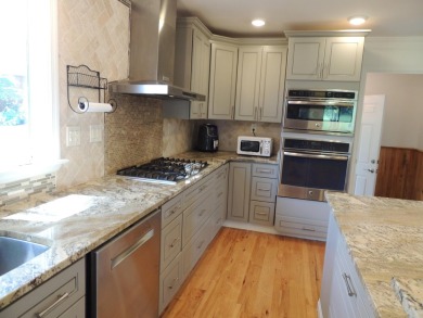 Located  on a scenic golf  course, this charming one and half on Frankfort Country Club in Kentucky - for sale on GolfHomes.com, golf home, golf lot
