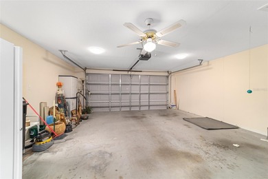 GATED 55+ COMMUNITY:  This 2 bedroom/ 2 bathroom home has new on Ocala Palms Golf and Country Club in Florida - for sale on GolfHomes.com, golf home, golf lot