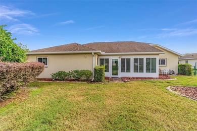 GATED 55+ COMMUNITY:  This 2 bedroom/ 2 bathroom home has new on Ocala Palms Golf and Country Club in Florida - for sale on GolfHomes.com, golf home, golf lot