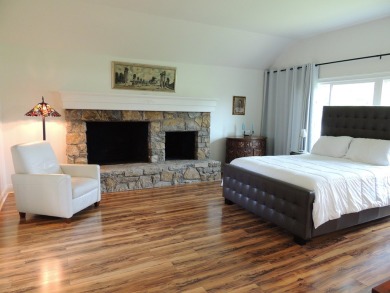 Located  on a scenic golf  course, this charming one and half on Frankfort Country Club in Kentucky - for sale on GolfHomes.com, golf home, golf lot