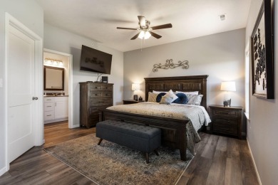 Spacious 3-Bedroom Walk-In Level Golf View Vacation Home - All on Ledgestone Country Club and Golf Course in Missouri - for sale on GolfHomes.com, golf home, golf lot