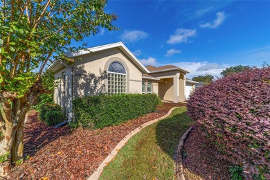 GATED 55+ COMMUNITY:  This 2 bedroom/ 2 bathroom home has new on Ocala Palms Golf and Country Club in Florida - for sale on GolfHomes.com, golf home, golf lot