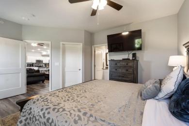 Spacious 3-Bedroom Walk-In Level Golf View Vacation Home - All on Ledgestone Country Club and Golf Course in Missouri - for sale on GolfHomes.com, golf home, golf lot