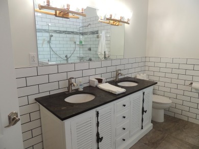 Located  on a scenic golf  course, this charming one and half on Frankfort Country Club in Kentucky - for sale on GolfHomes.com, golf home, golf lot