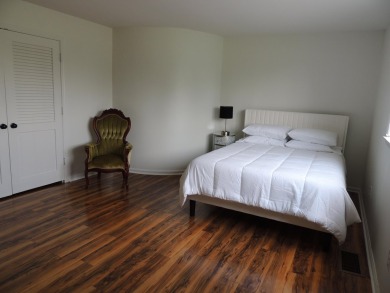 Located  on a scenic golf  course, this charming one and half on Frankfort Country Club in Kentucky - for sale on GolfHomes.com, golf home, golf lot
