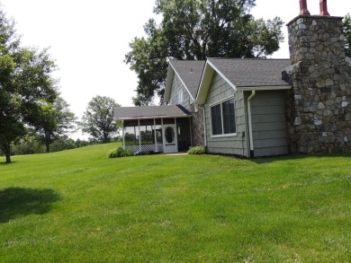 Located  on a scenic golf  course, this charming one and half on Frankfort Country Club in Kentucky - for sale on GolfHomes.com, golf home, golf lot