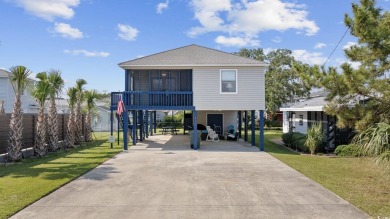 Step into beach living in Cherry Grove! Just a short stroll to on Beachwood Golf Club in South Carolina - for sale on GolfHomes.com, golf home, golf lot