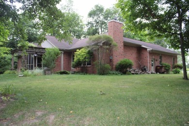 Stunning home located on the Wabash Valley Golf Course and on Golf Club of the Limberlost in Indiana - for sale on GolfHomes.com, golf home, golf lot