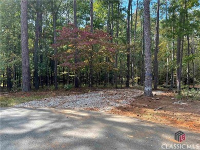 Great building site in an established neighborhood within on Reynolds Lake Oconee - The Oconee in Georgia - for sale on GolfHomes.com, golf home, golf lot