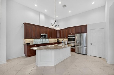 IMMEDIATE PREMIER GOLF MEMBERSHIP available with this beautiful on  in Florida - for sale on GolfHomes.com, golf home, golf lot